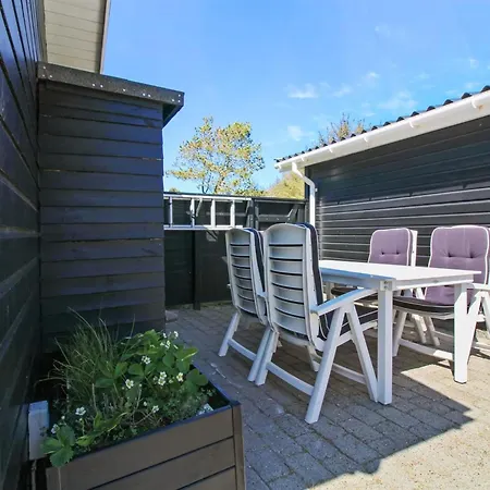 Holiday home Hillmari