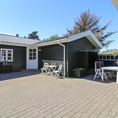 Hillmari Holiday home