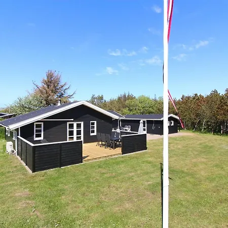 Hillmari Holiday home