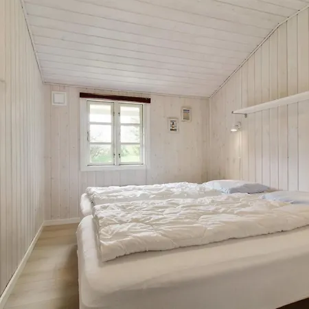 Hillmari - 200m From The Sea By Interhome *